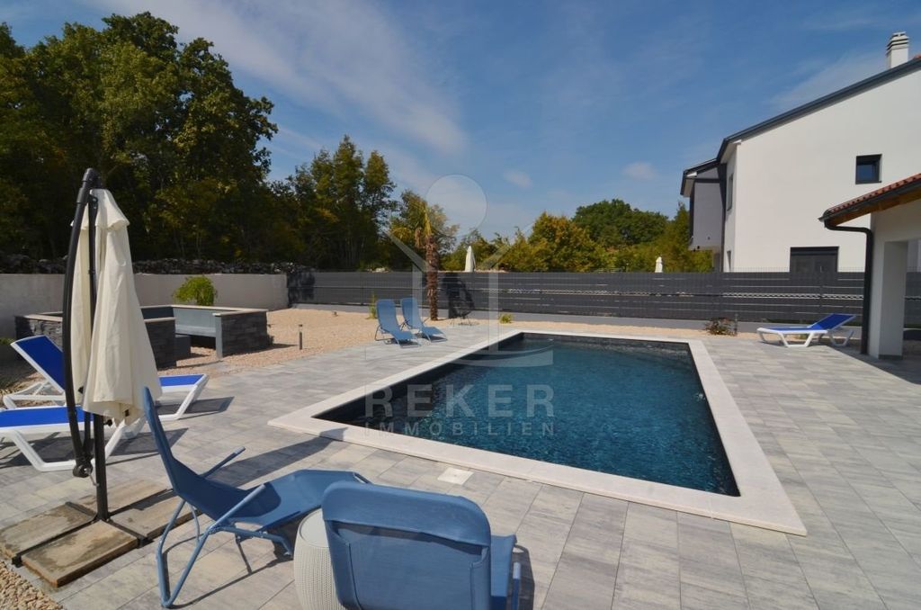 Maison de luxe à vendre à Šilo, 620 000 €, Photo 6