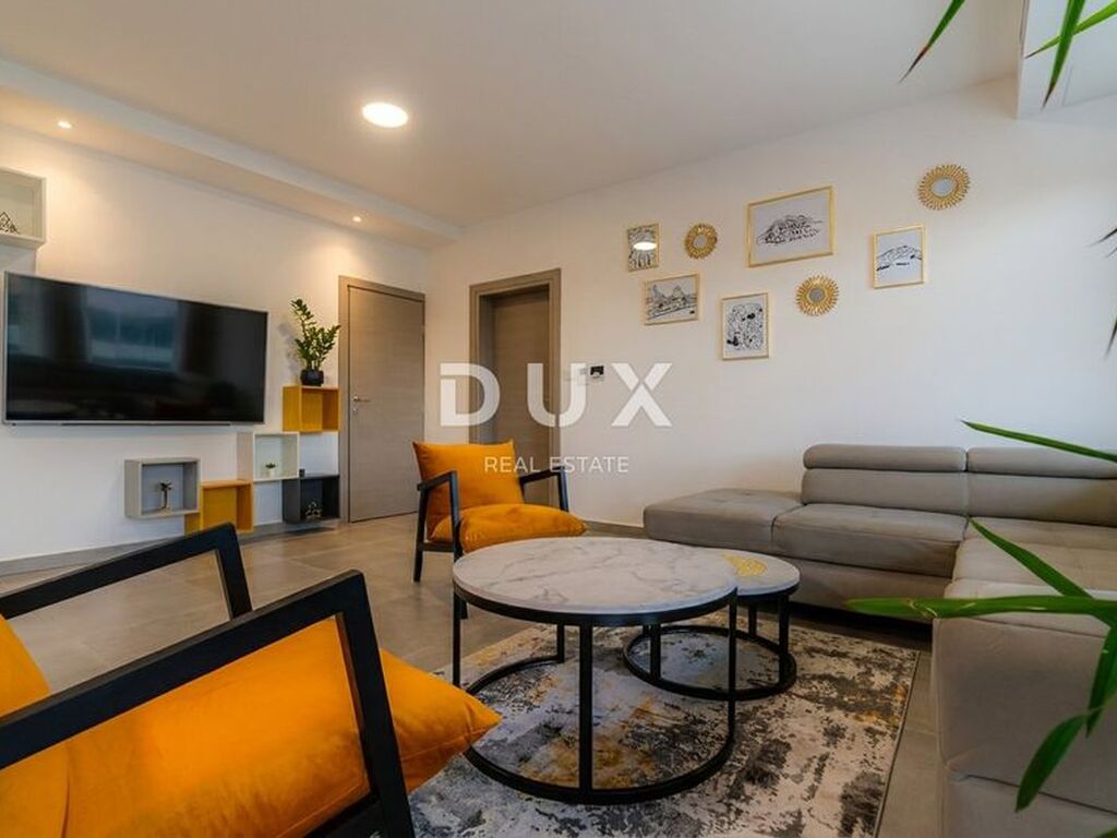Maison de luxe à vendre à Porec, 749 000 €, Photo 6