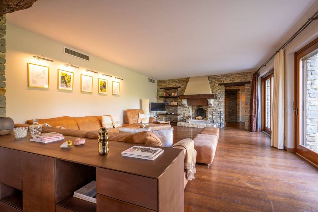 Luxury House for sale in Alba, 3 900 000 €, Photo 7