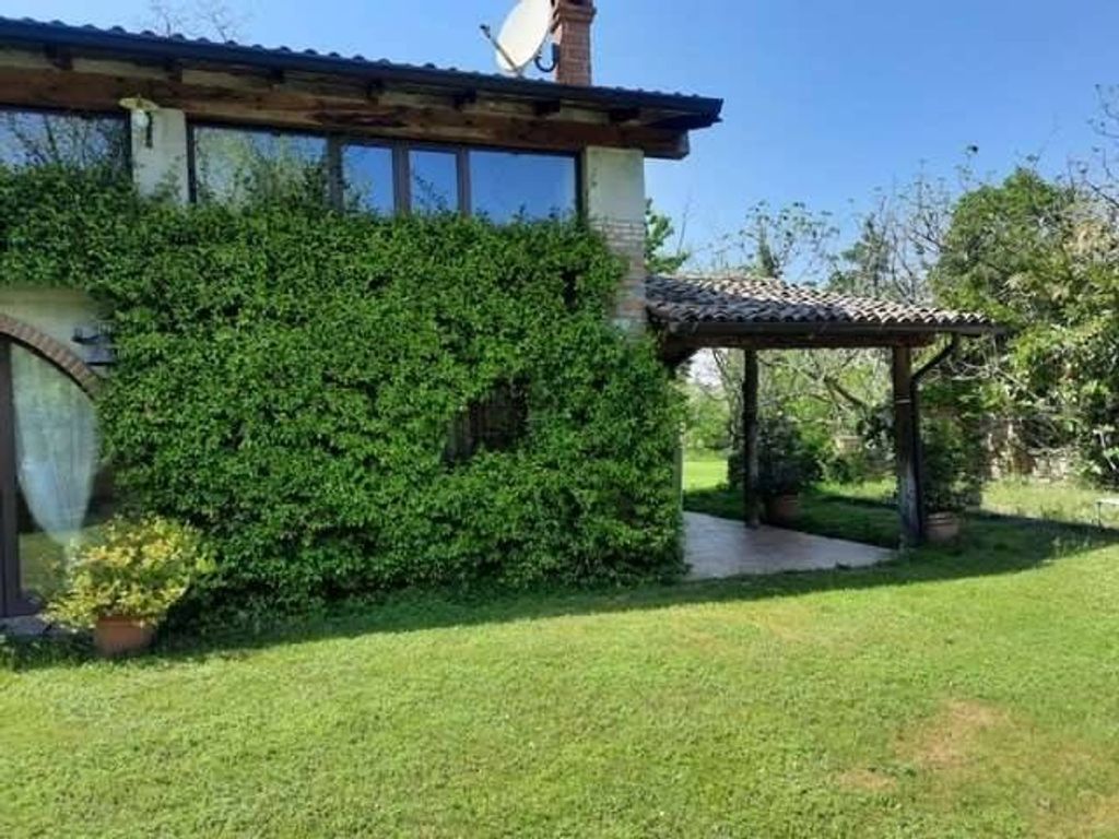 Luxury House for sale in Gazzola, 730 000 €, Photo 1