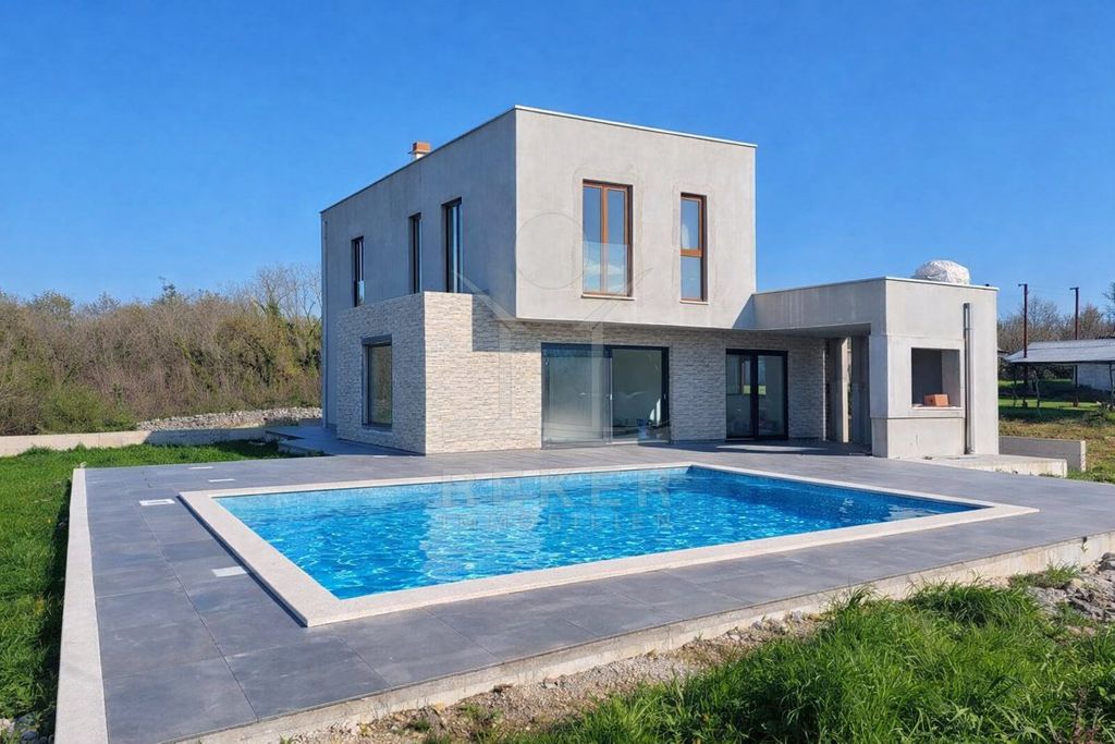 Maison de luxe à vendre à Labin, 545 000 €, Photo 1