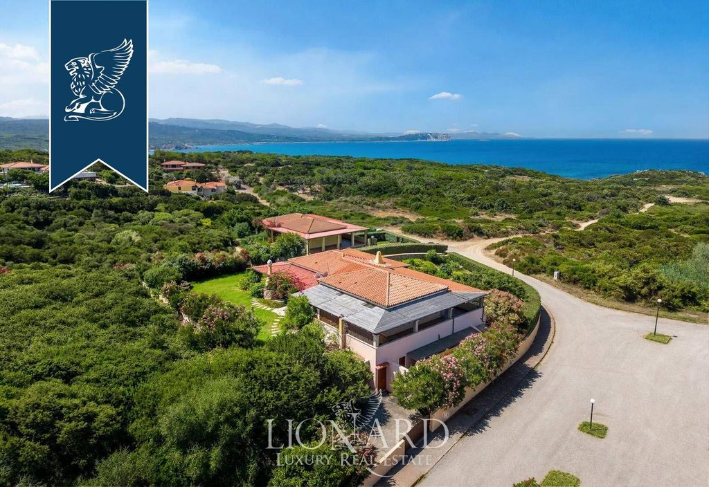 Maison de luxe à vendre à Santa Teresa Gallura, 1 350 000 €, Photo 1