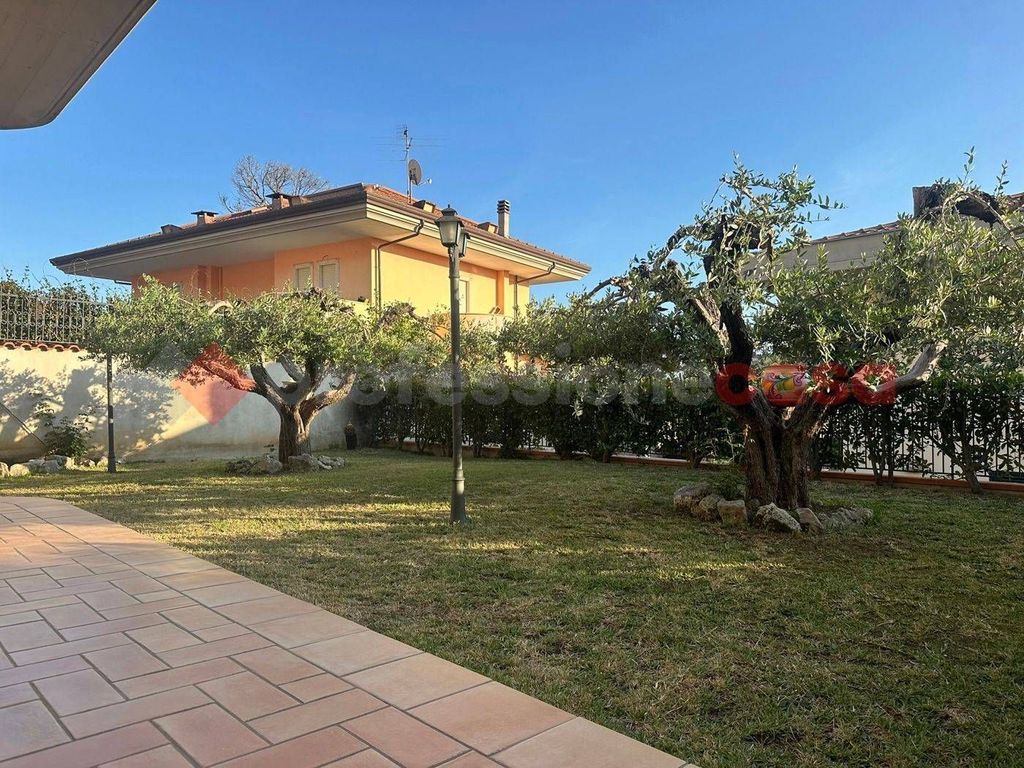 Luxury House for sale in Formia, 730 000 €, Photo 2