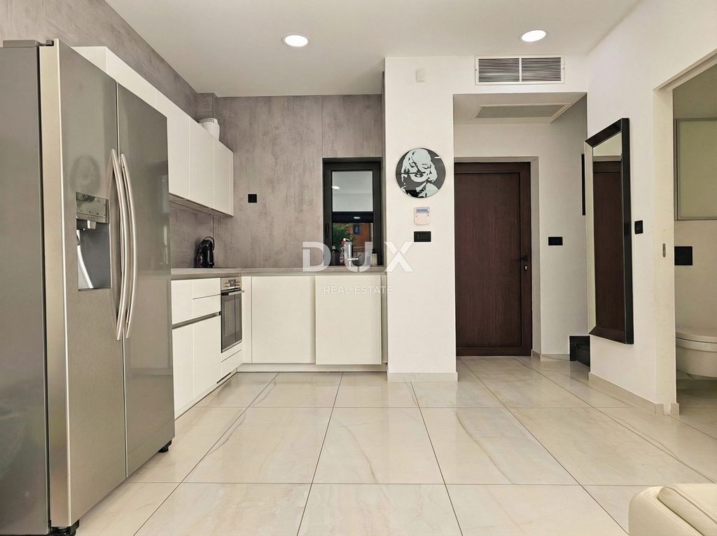 Luxury Apartment for sale in Krk, 673 800 €, Photo 2
