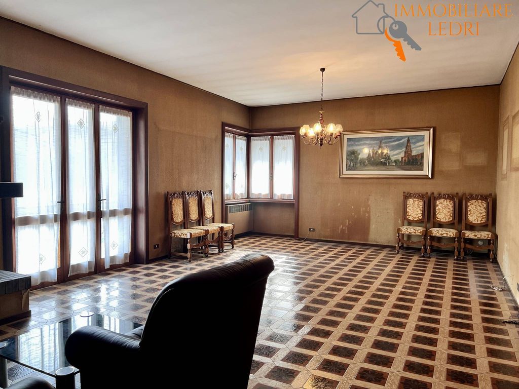 Luxury House for sale in Sona, 490 000 €, Photo 2