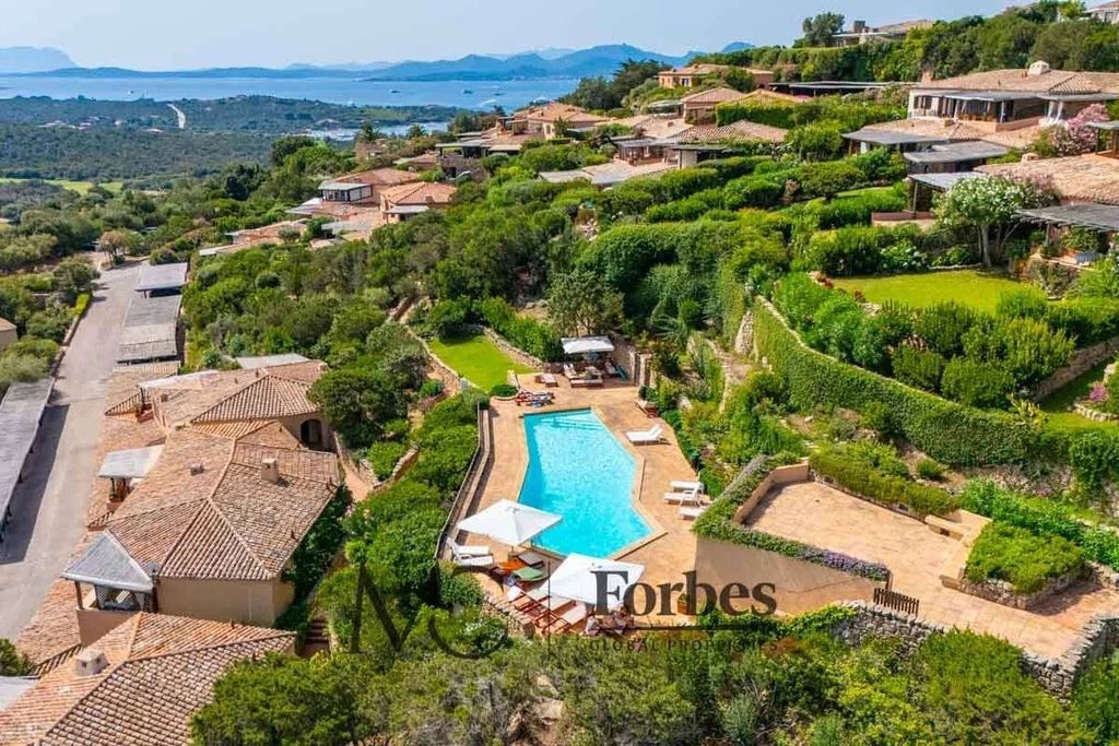 Luxury Apartment for sale in Arzachena, 890 000 €, Photo 1