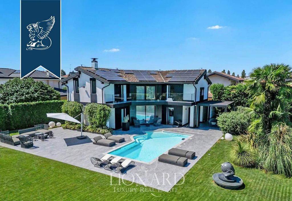 Maison de luxe à vendre à Lainate, 2 300 009 €, Photo 1