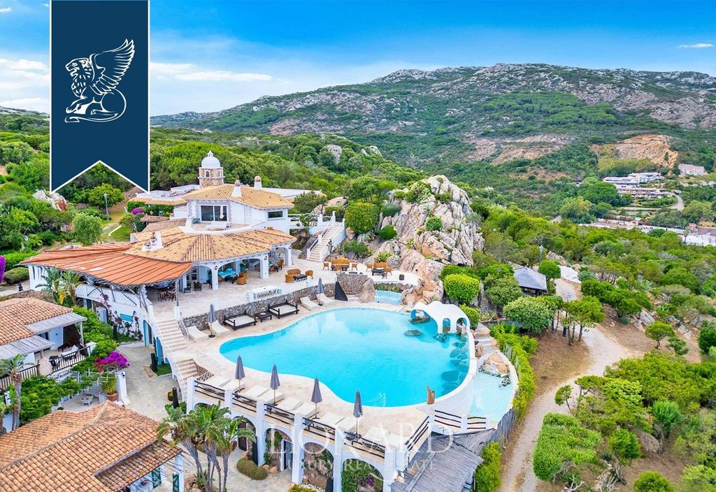 Luxury House for sale in Arzachena, 80 000 009 €, Photo 1