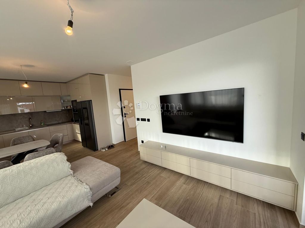 Luxury Apartment for sale in Zadar, 495 000 €, Photo 2