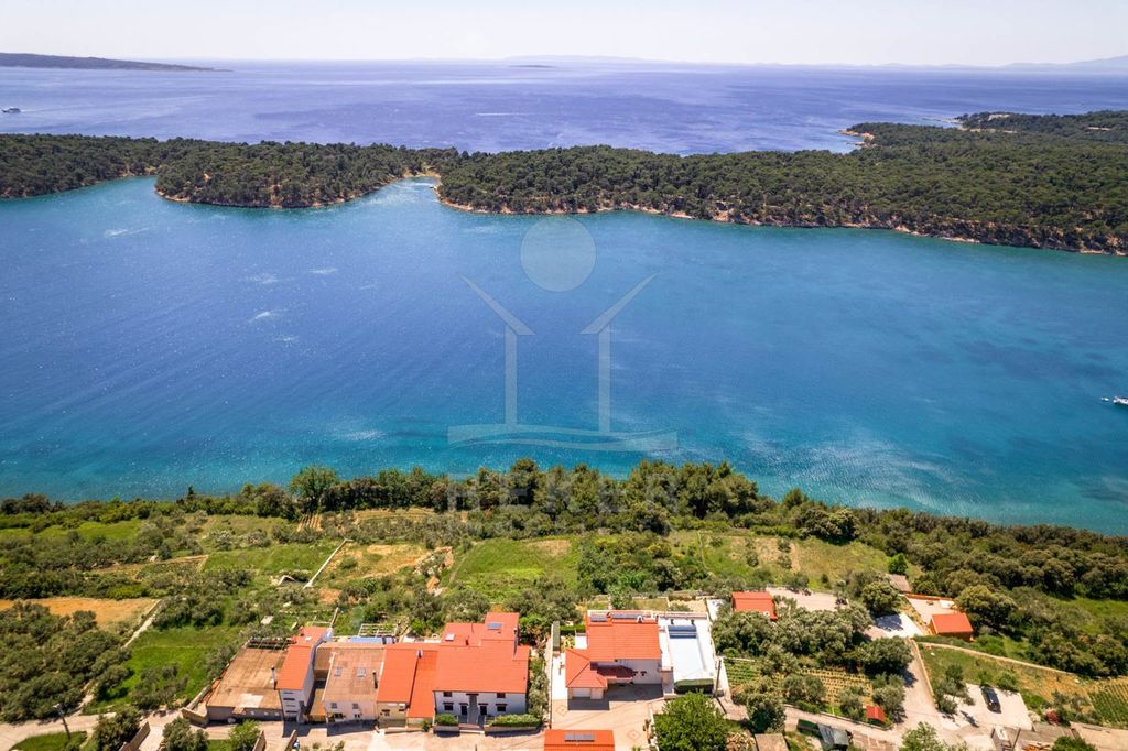 Maison de luxe à vendre à Palit, 1 690 000 €, Photo 3