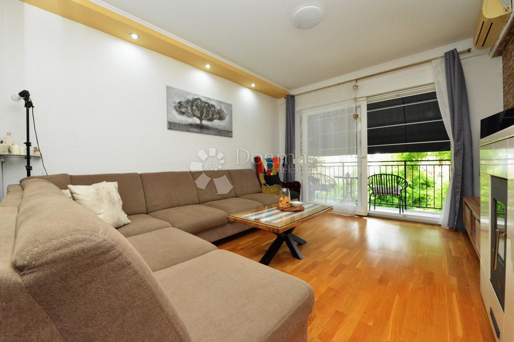 Luxury Apartment for sale in Zadar, 475 000 €, Photo 3