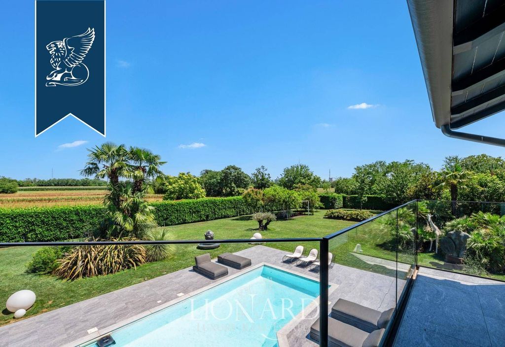 Luxury House for sale in Lainate, 2 300 009 €, Photo 5