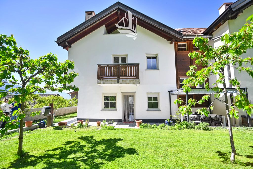Luxury House for sale in Laces, 615 000 €, Photo 1