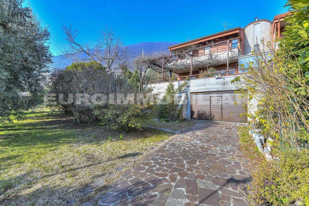 Luxury House for sale in Botticino, 499 000 €, Photo 1