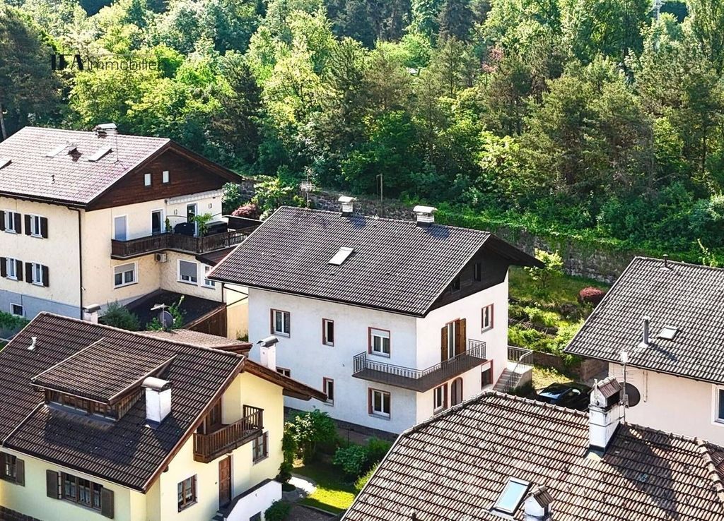 Luxury House for sale in Ora, 990 000 €, Photo 1