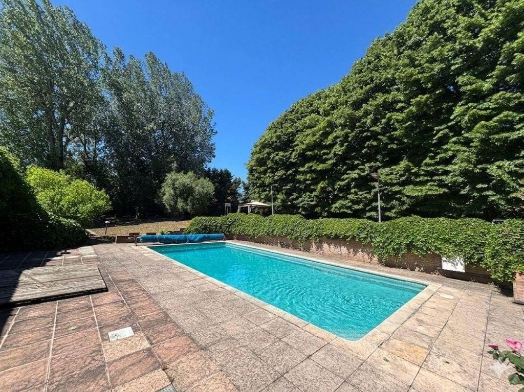 Luxury House for sale in Parma, 740 000 €, Photo 1