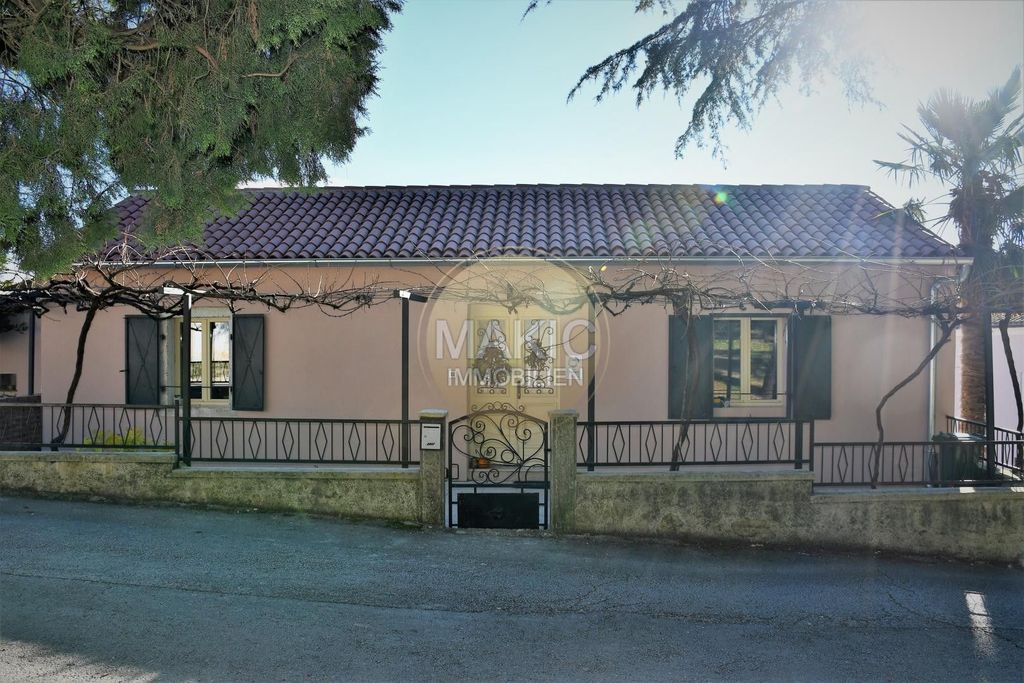 Maison de luxe à vendre à Žminj, 0 €, Photo 1