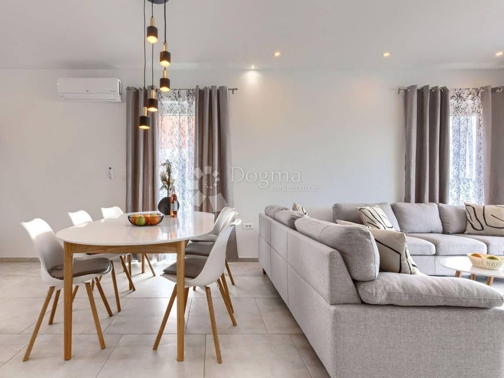 Luxury House for sale in Vodnjan, 479 000 €, Photo 2