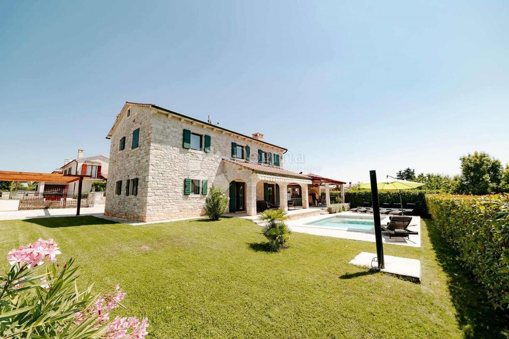 Maison de luxe à vendre à Višnjan - Visignano, 590 000 €, Photo 2