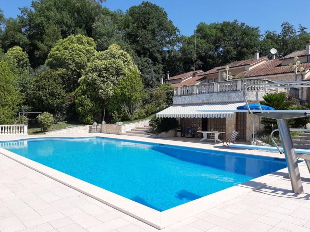 Luxury House for sale in Rome, 1 250 000 €, Photo 2