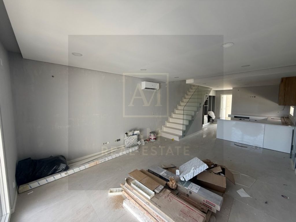 Luxury House for sale in Seixal, 480 000 €, Photo 2