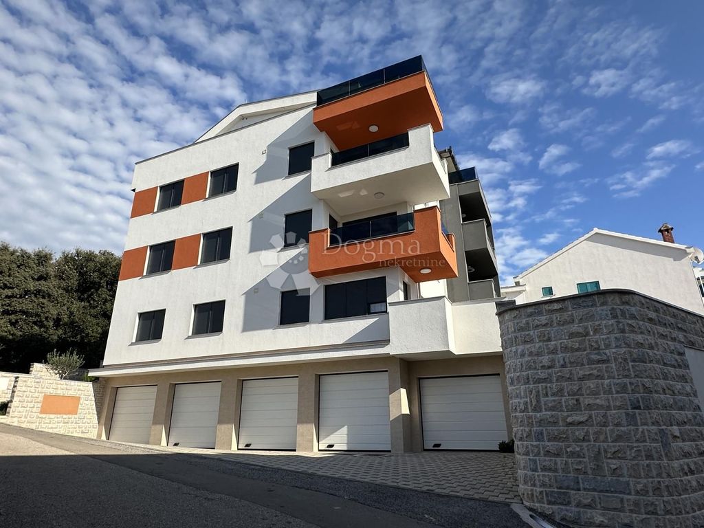 Luxury Apartment for sale in Zadar, 450 000 €, Photo 3