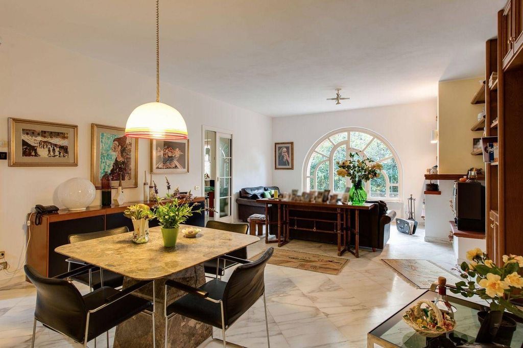 Maison de luxe à vendre à Carrara, 740 000 €, Photo 4