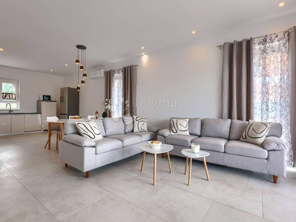Luxury House for sale in Vodnjan, 479 000 €, Photo 5