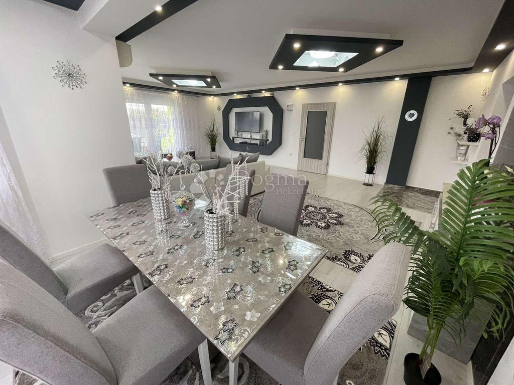 Maison de luxe à vendre à Vodnjan, 599 999 €, Photo 5