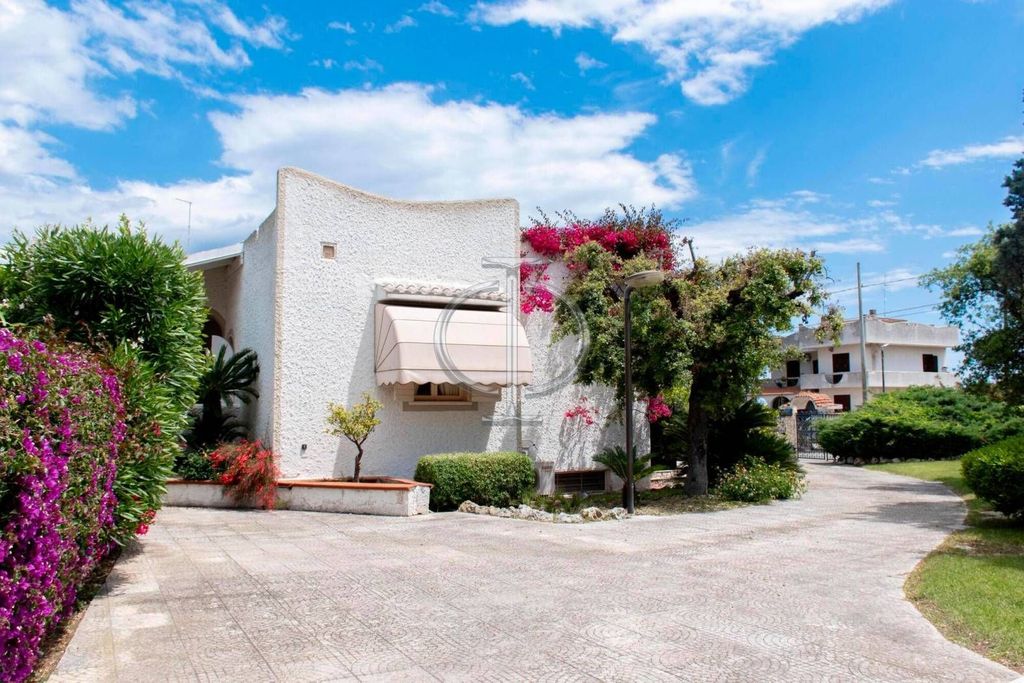 Luxury House for sale in Bari, 1 350 000 €, Photo 5