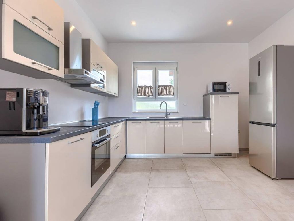 Luxury House for sale in Vodnjan, 479 000 €, Photo 7
