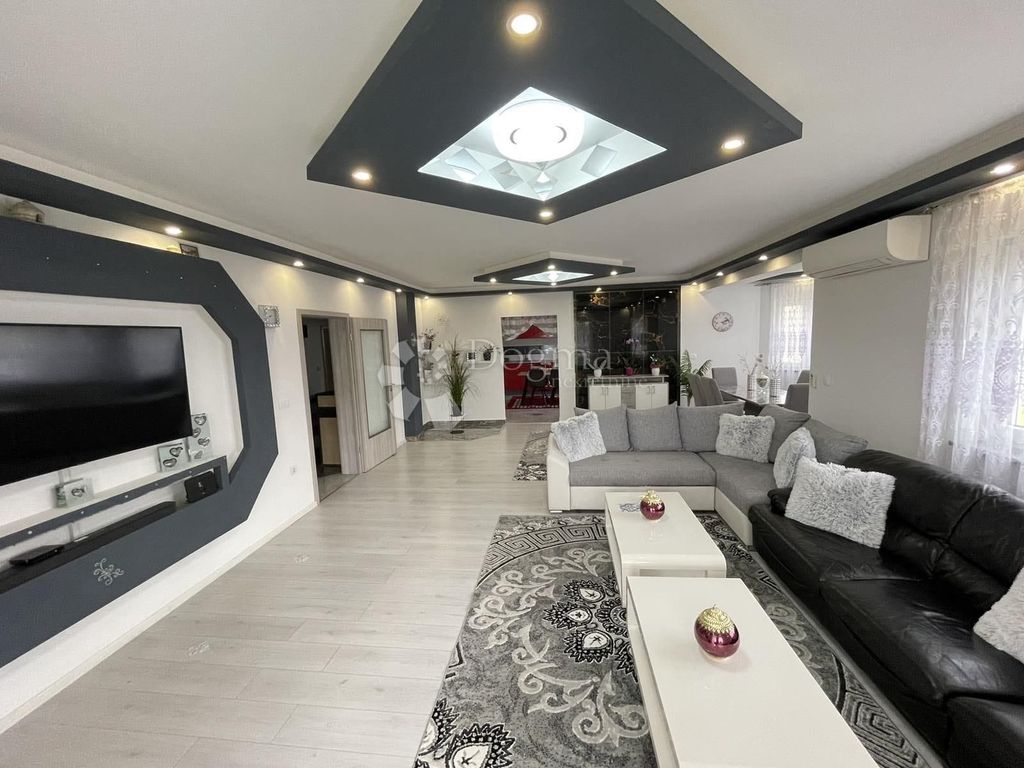 Maison de luxe à vendre à Vodnjan, 599 999 €, Photo 7