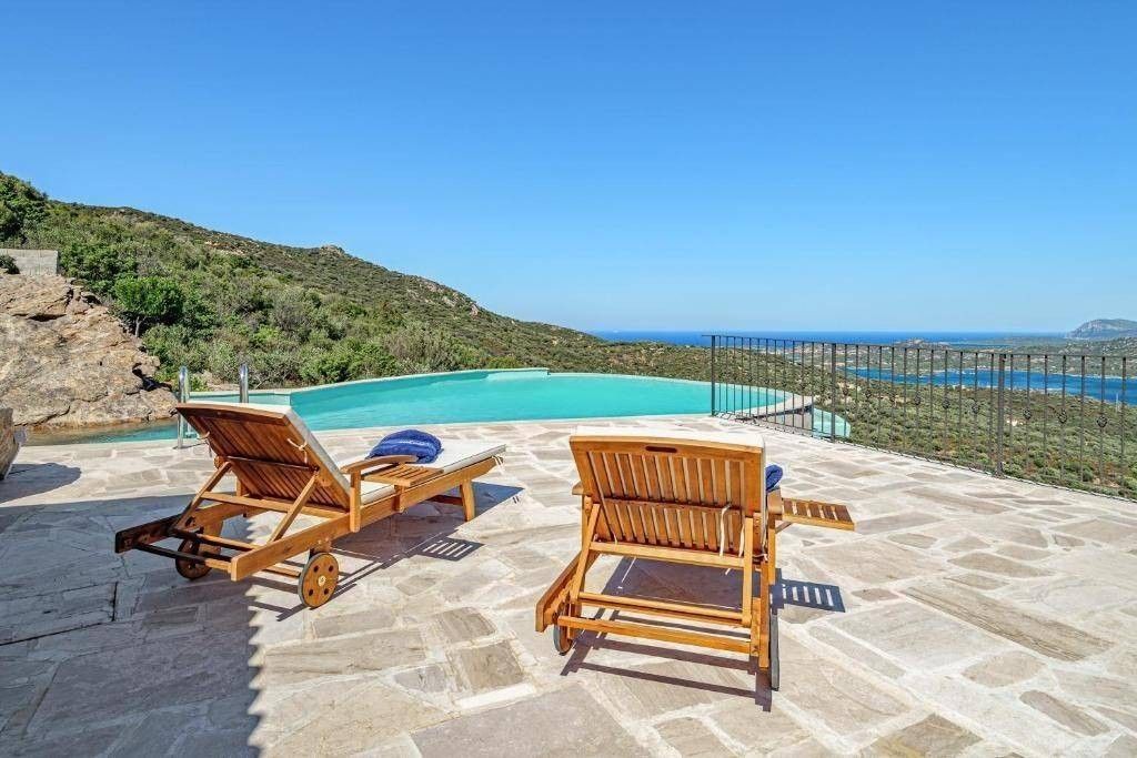 Luxury House for sale in Arzachena, 1 490 000 €, Photo 1