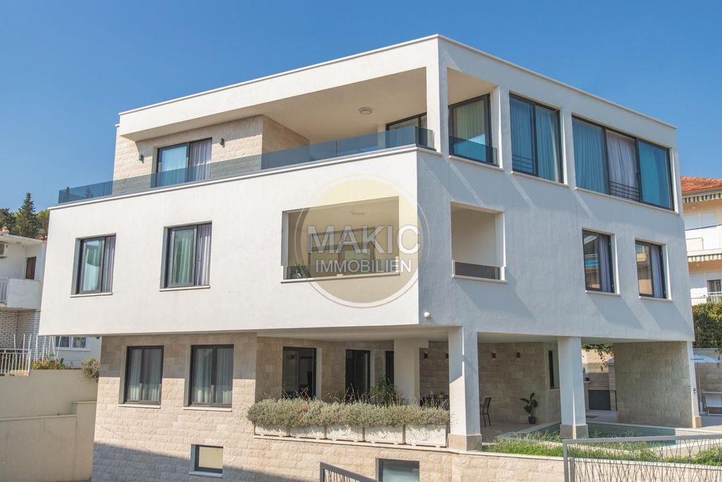 Maison de luxe à vendre à Trogir, 0 €, Photo 1
