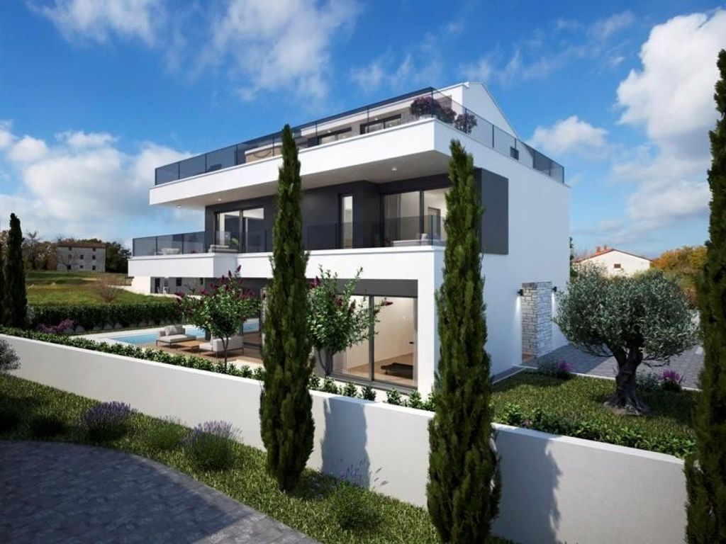 Maison de luxe à vendre à Porec, 0 €, Photo 1