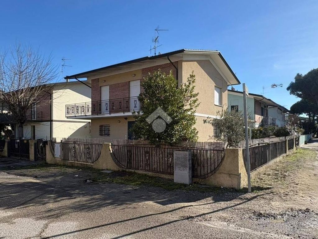 Luxury House for sale in Cesenatico, 499 000 €, Photo 1