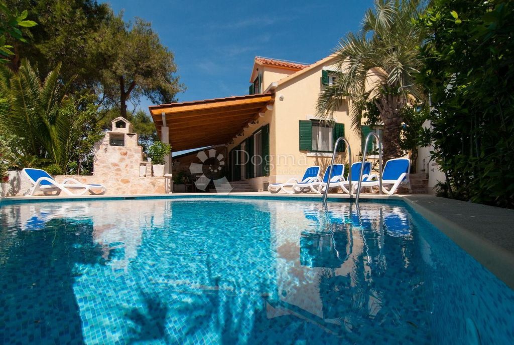Maison de luxe à vendre à Sutivan, 1 550 000 €, Photo 2
