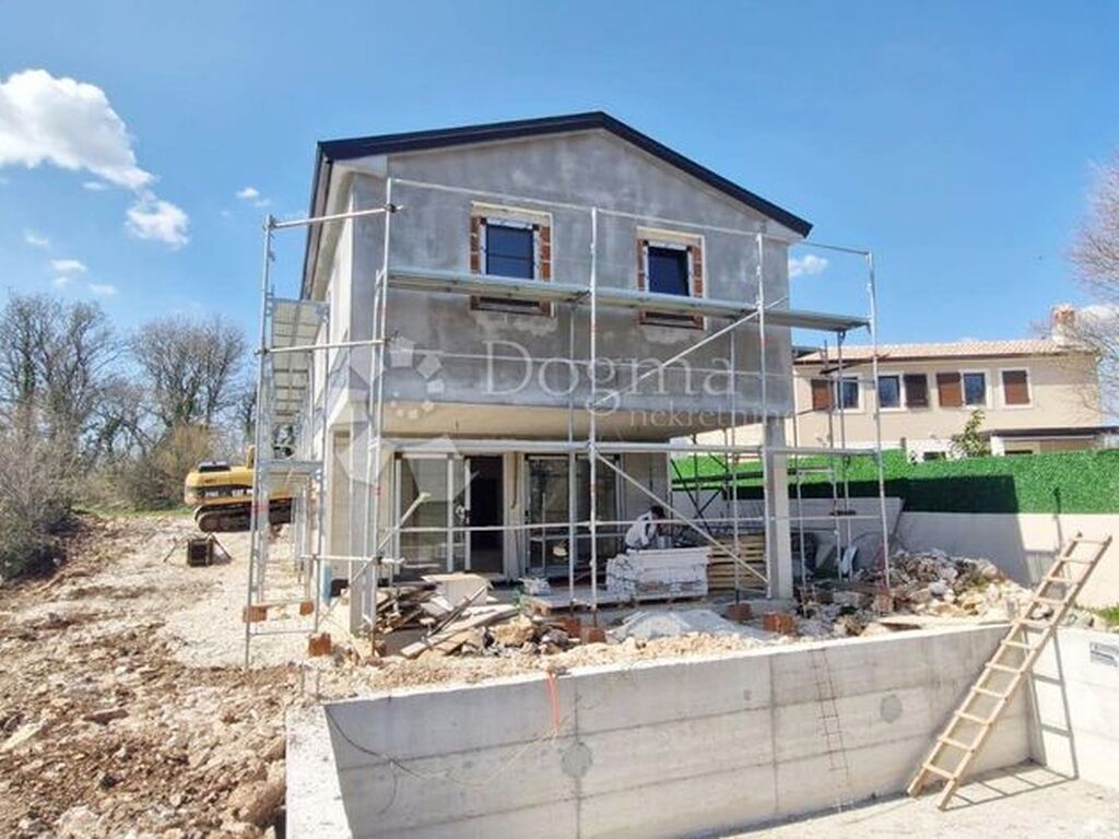 Luxury House for sale in Svetvincenat, 595 000 €, Photo 4