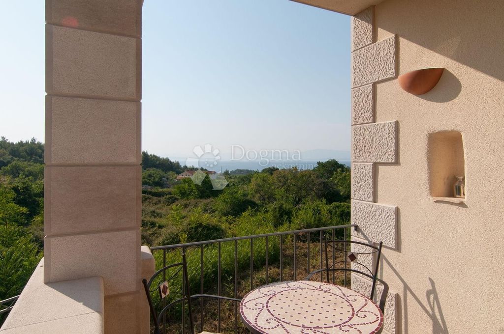Maison de luxe à vendre à Supetar, 940 000 €, Photo 5