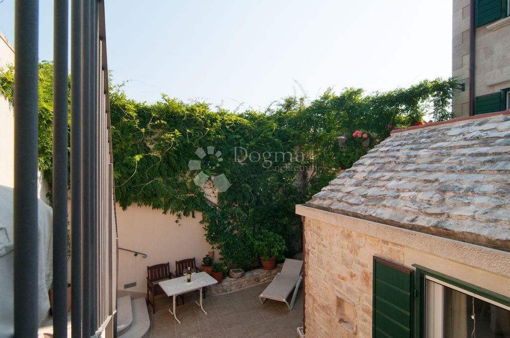 Maison de luxe à vendre à Supetar, 940 000 €, Photo 7