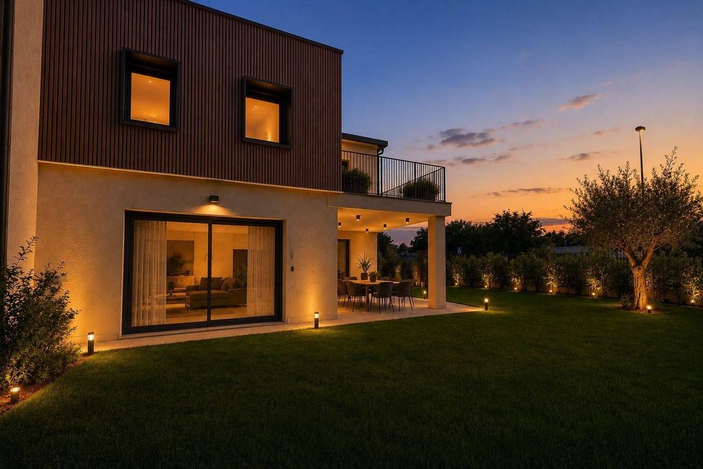 Luxury House for sale in Botticino, 595 000 €, Photo 1