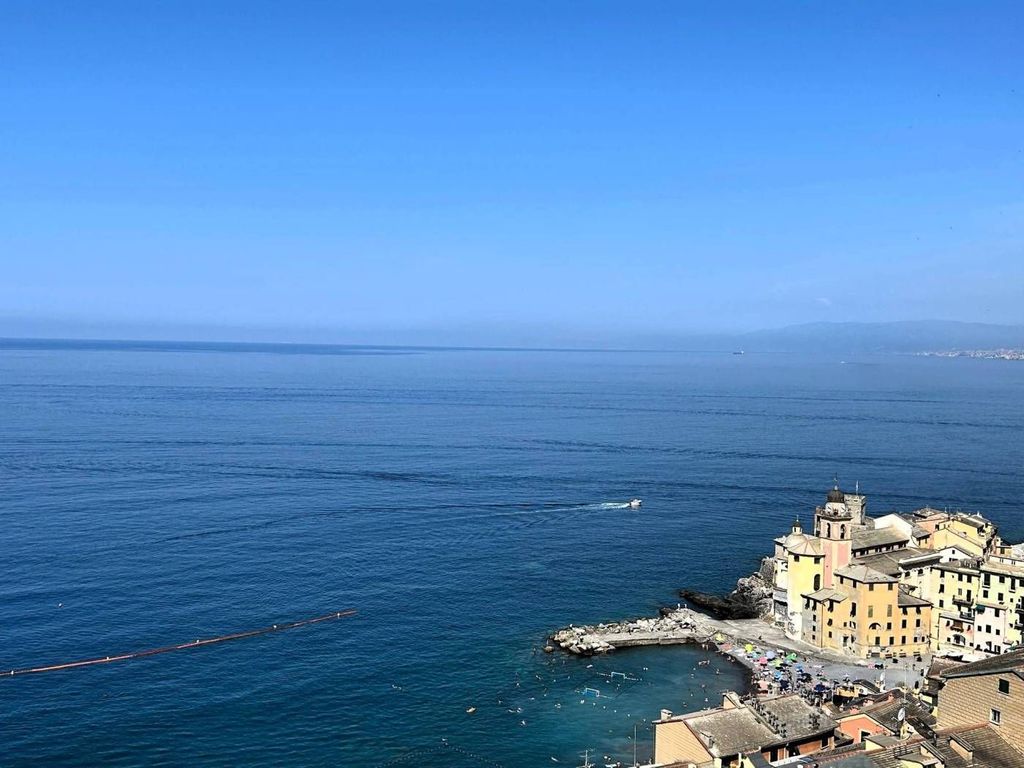 Luxury Apartment for sale in Camogli, 675 000 €, Photo 1