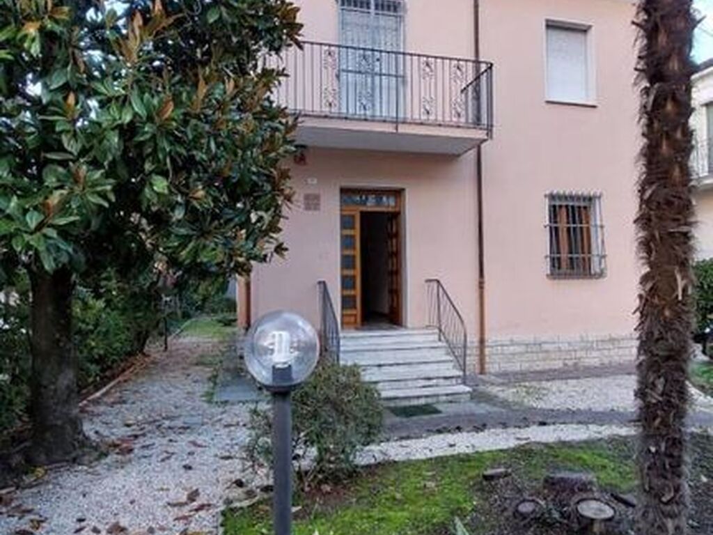 Luxury House for sale in Cesena, 850 000 €, Photo 1