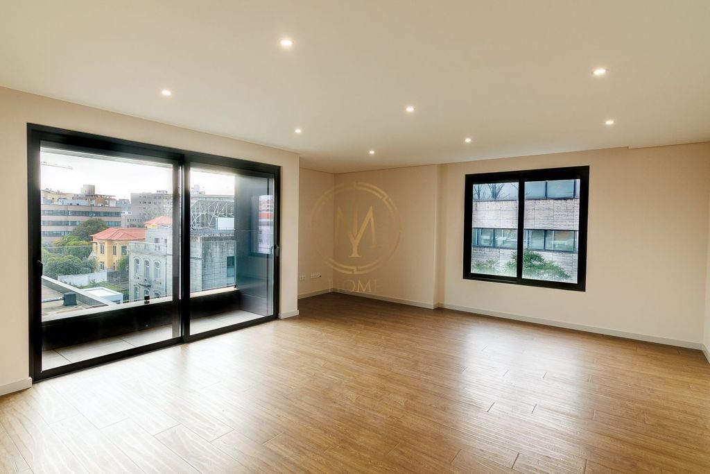 Appartement de luxe à vendre à Porto, 660 000 €, Photo 2