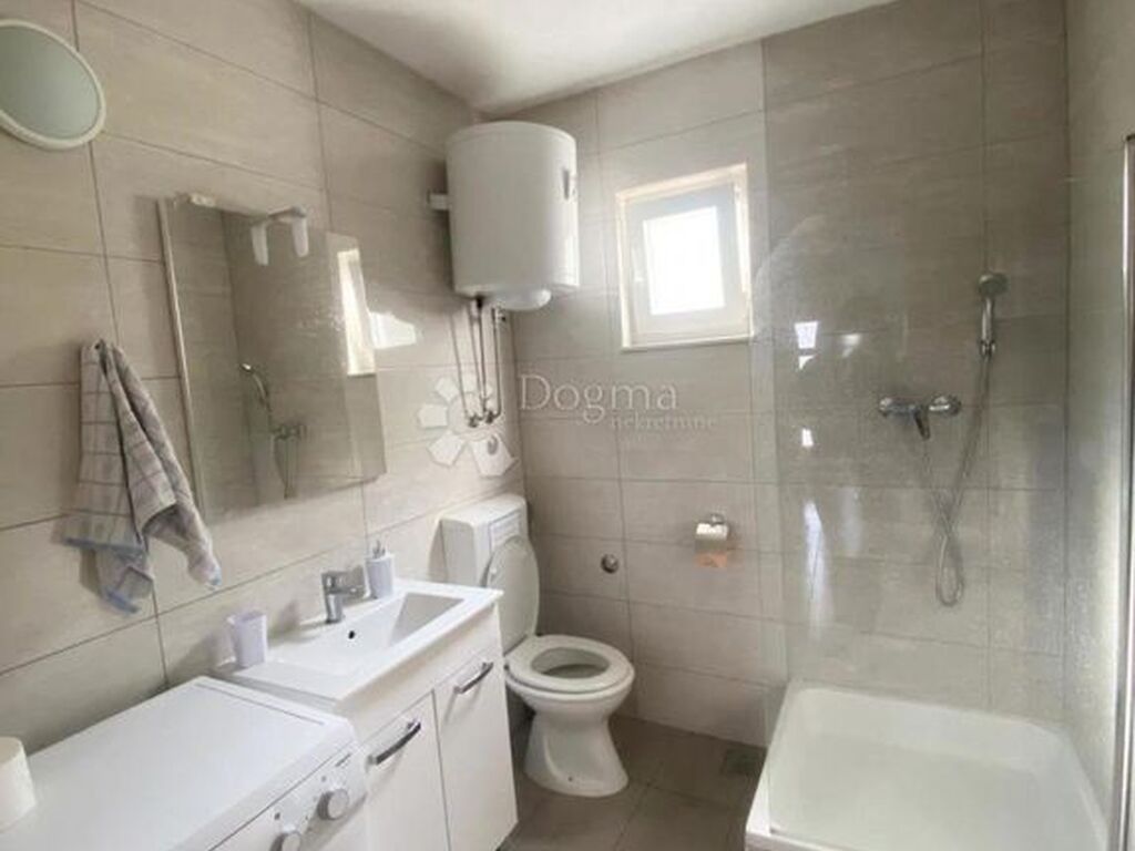 Maison de luxe à vendre à Split, 530 000 €, Photo 4