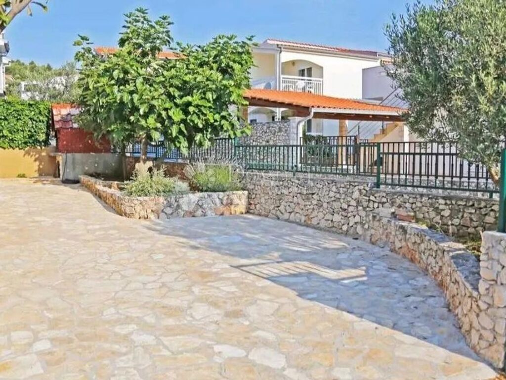 Maison de luxe à vendre à Rogoznica, 470 000 €, Photo 1