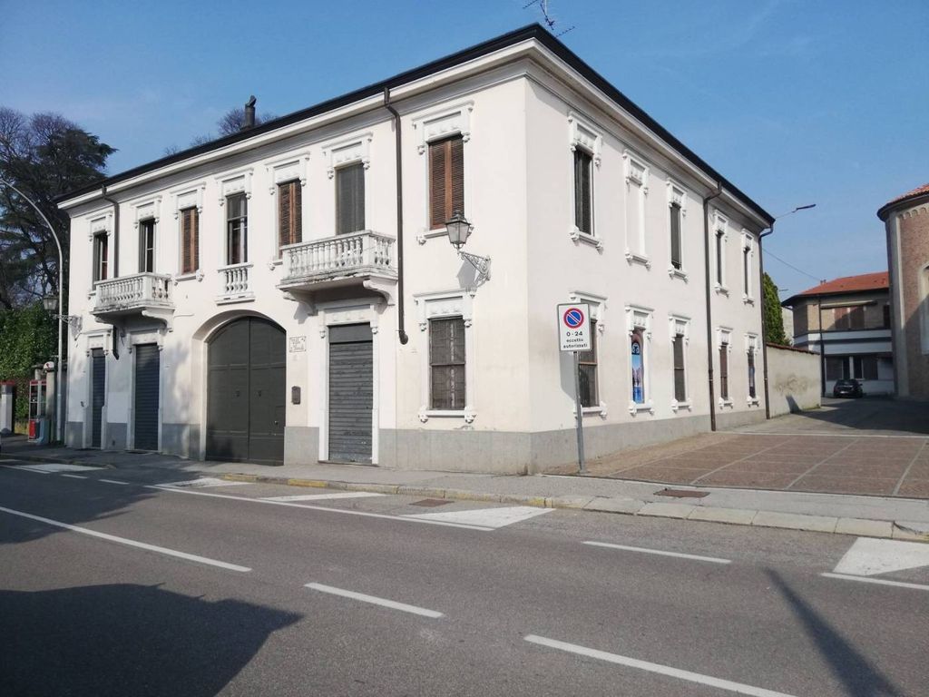 Maison de luxe à vendre à Gessate, 800 000 €, Photo 1
