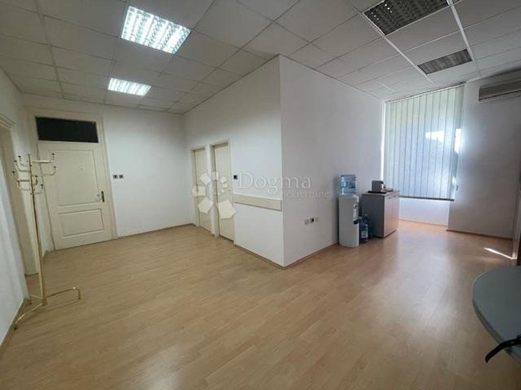 Luxury Apartment for sale in Rijeka, 420 000 €, Photo 1