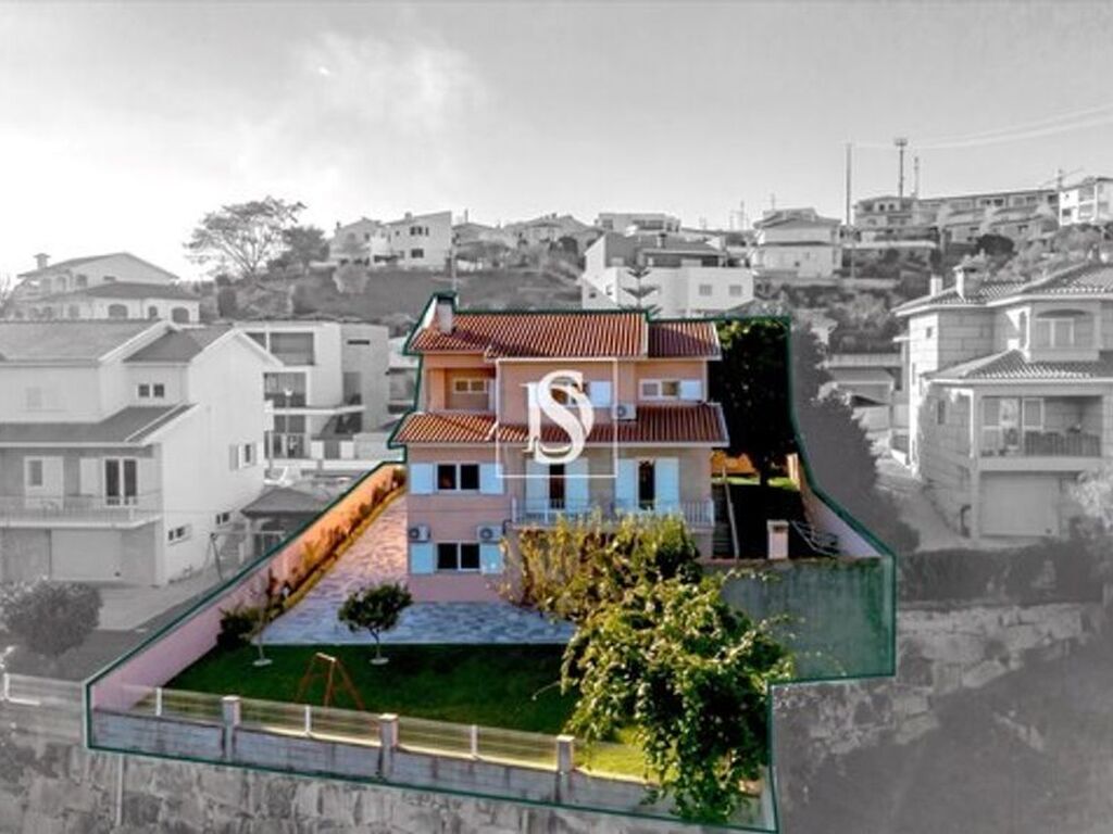 Maison de luxe à vendre à Amarante, 429 000 €, Photo 1