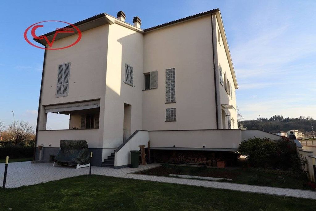 Maison de luxe à vendre à Montevarchi, 750 000 €, Photo 1